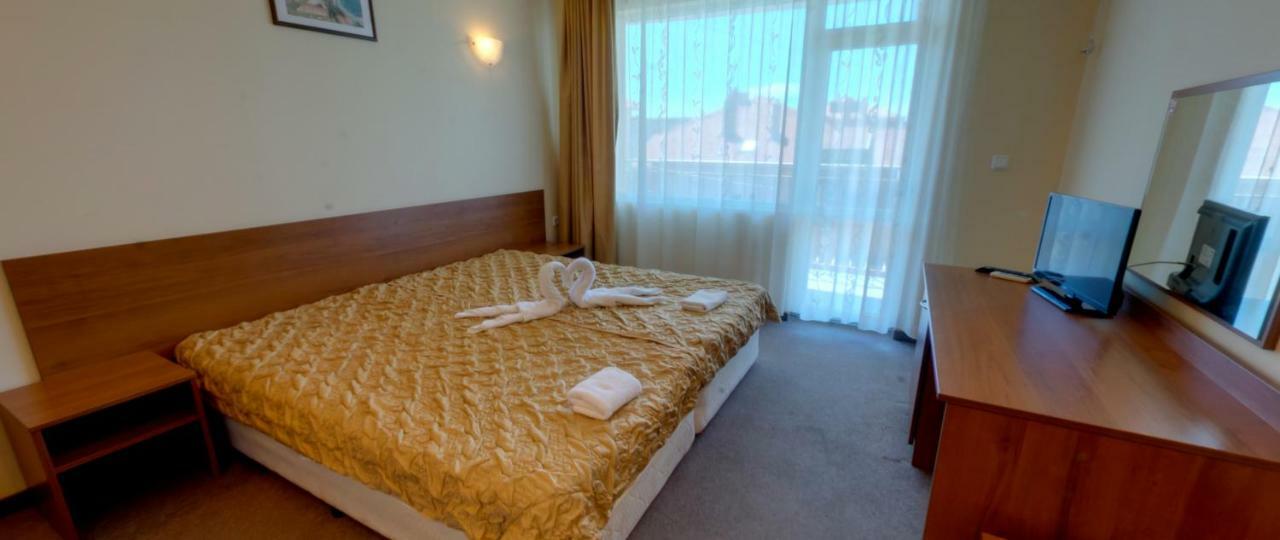 Sandor Hotel Nesebar Bagian luar foto